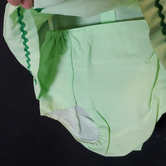 Vtg green 2 pc baby outfit, school bus, ? 6-9 mos - Picture 5 of 7